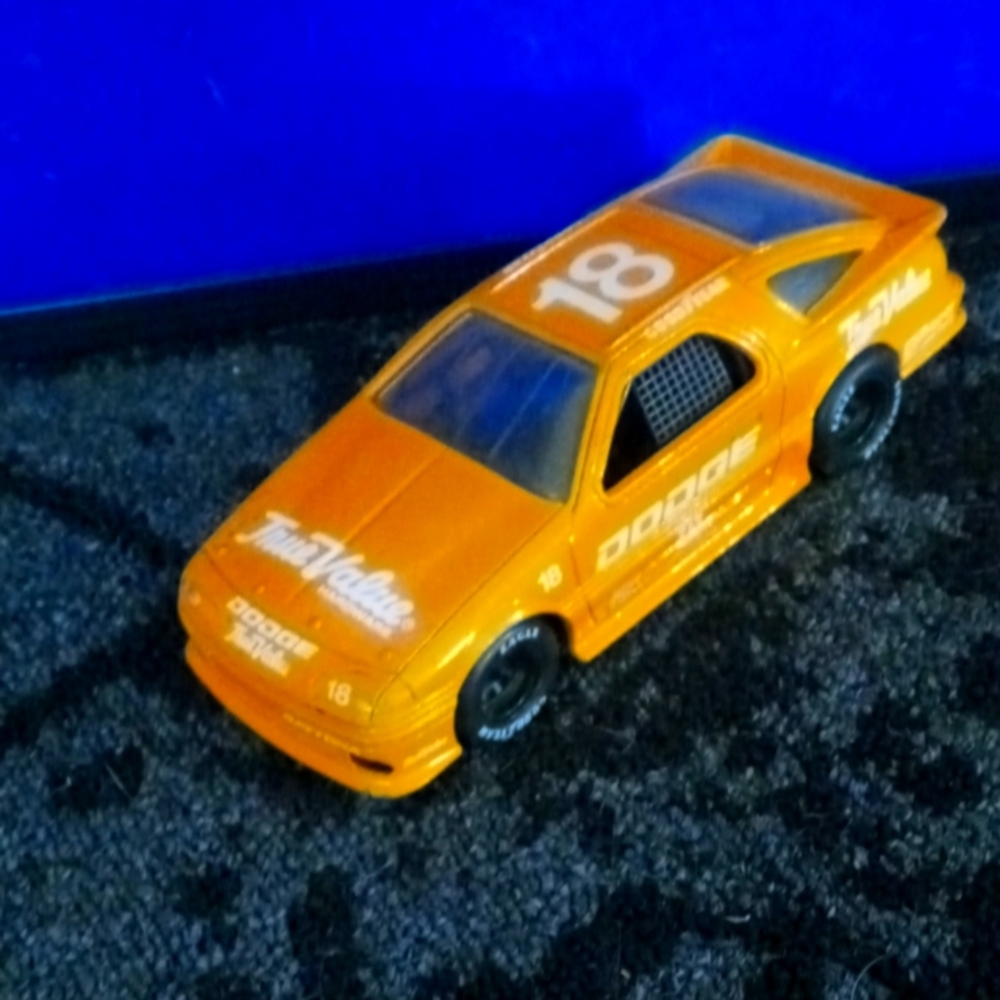 Die-Cast Orange Racing Car true value dodge Dayton 7 inch 1992 racing champion